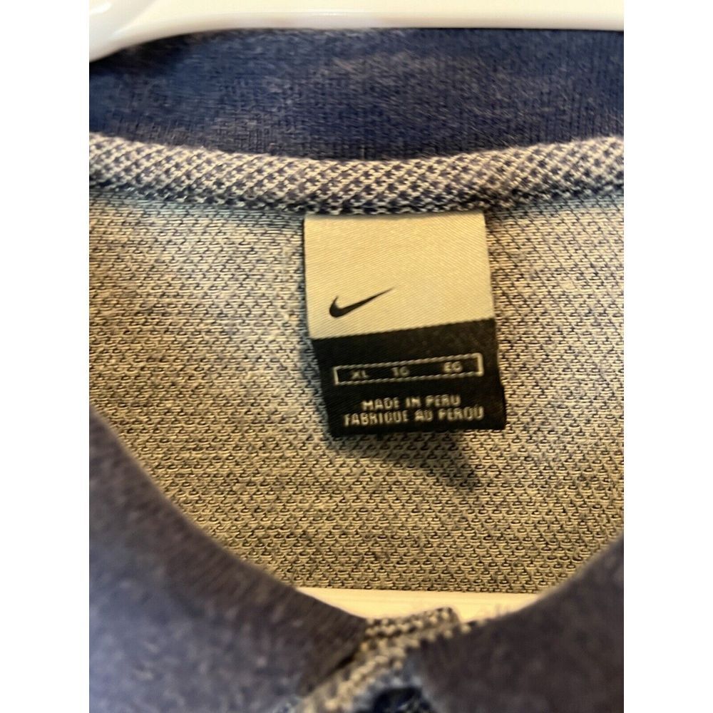 Nike XL Navy Blue‎ And White Patterned Shortsleeve Polo Golf Shirt Outdoors - Picture 2 of 3